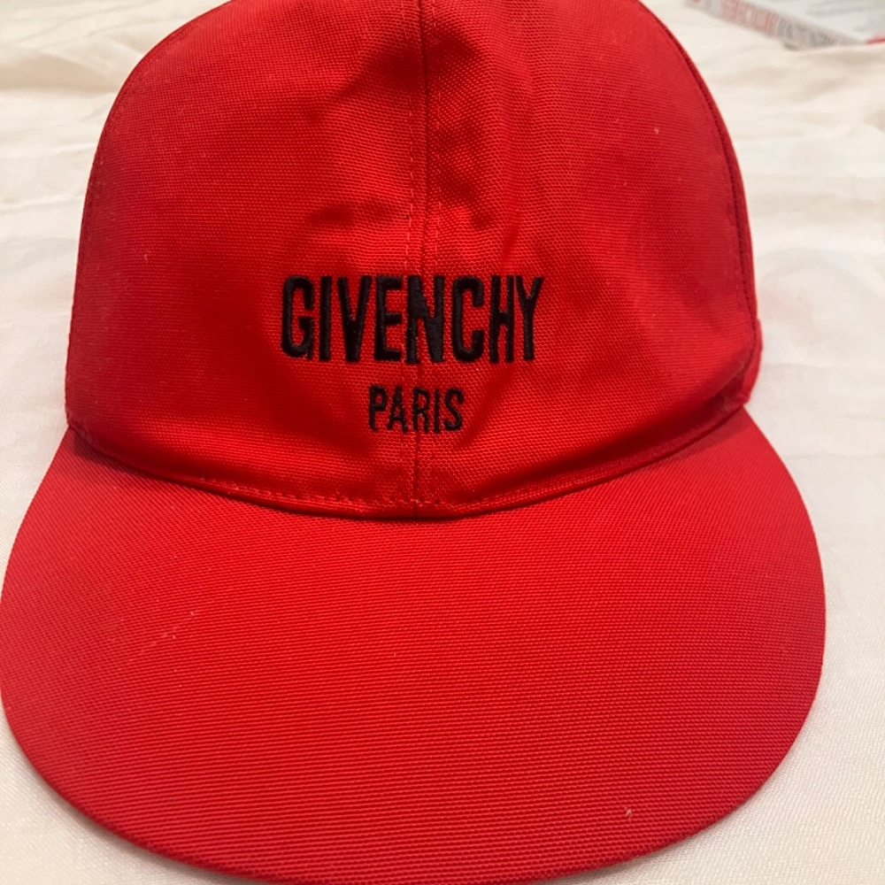Givenchy Logo SnapBack Cap - Picture 4 of 7
